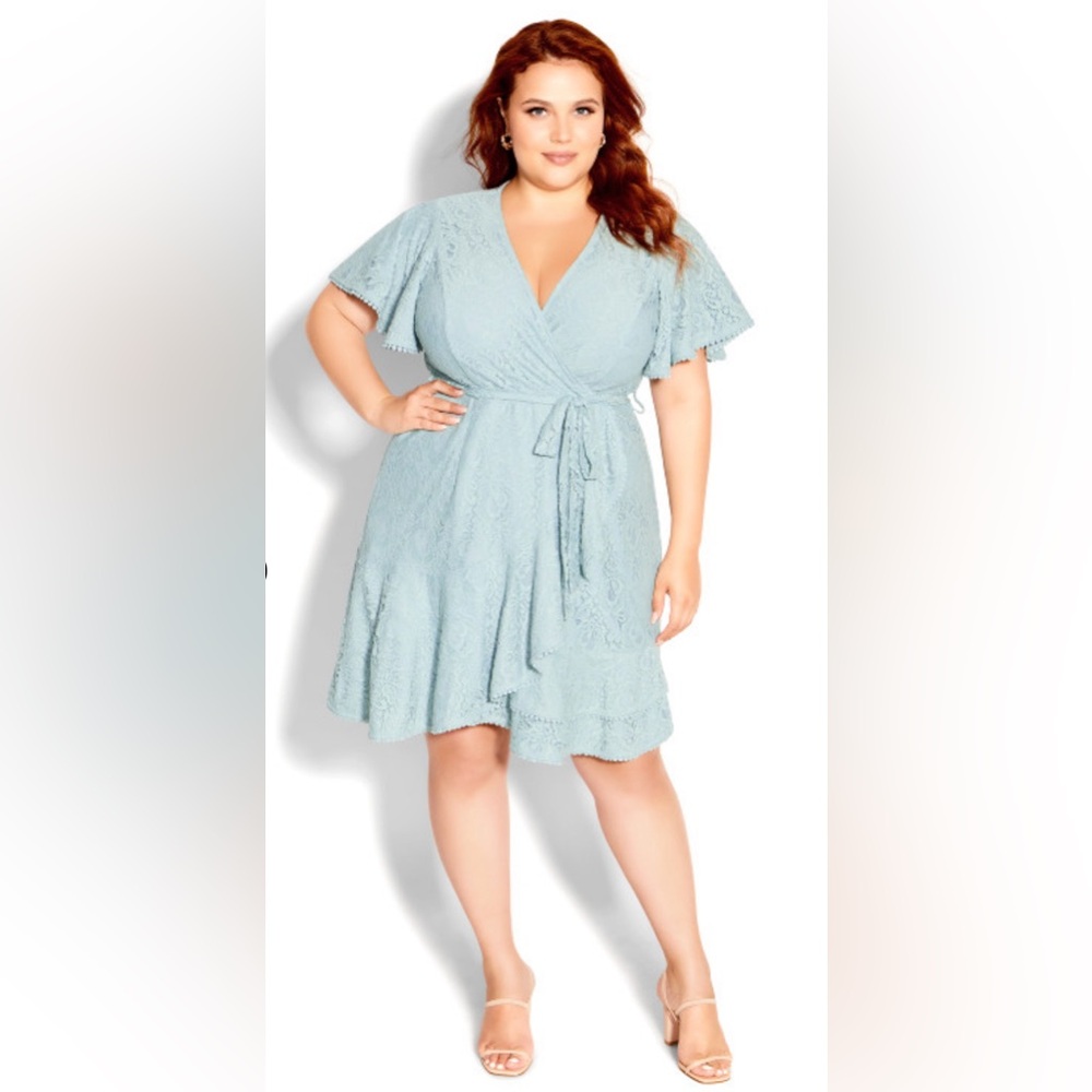 City Chic NWT Sweet Love Lace Wrap Dress Women’s Plus M/18 Sea Foam Green Short